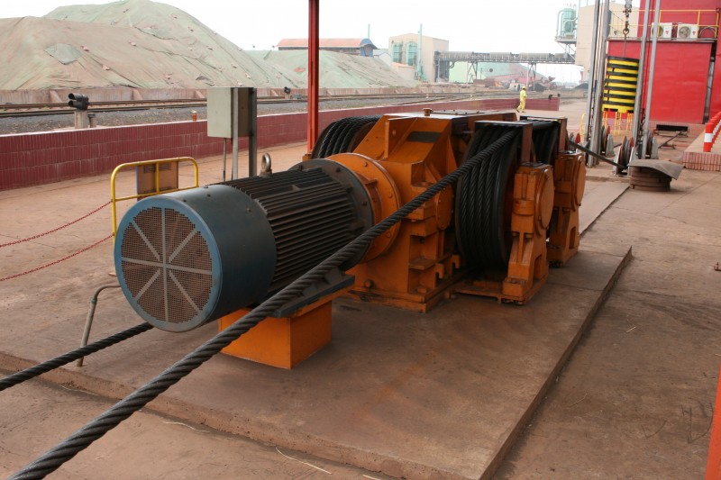 调车绞车 铁路列车运输场所 牵引设备